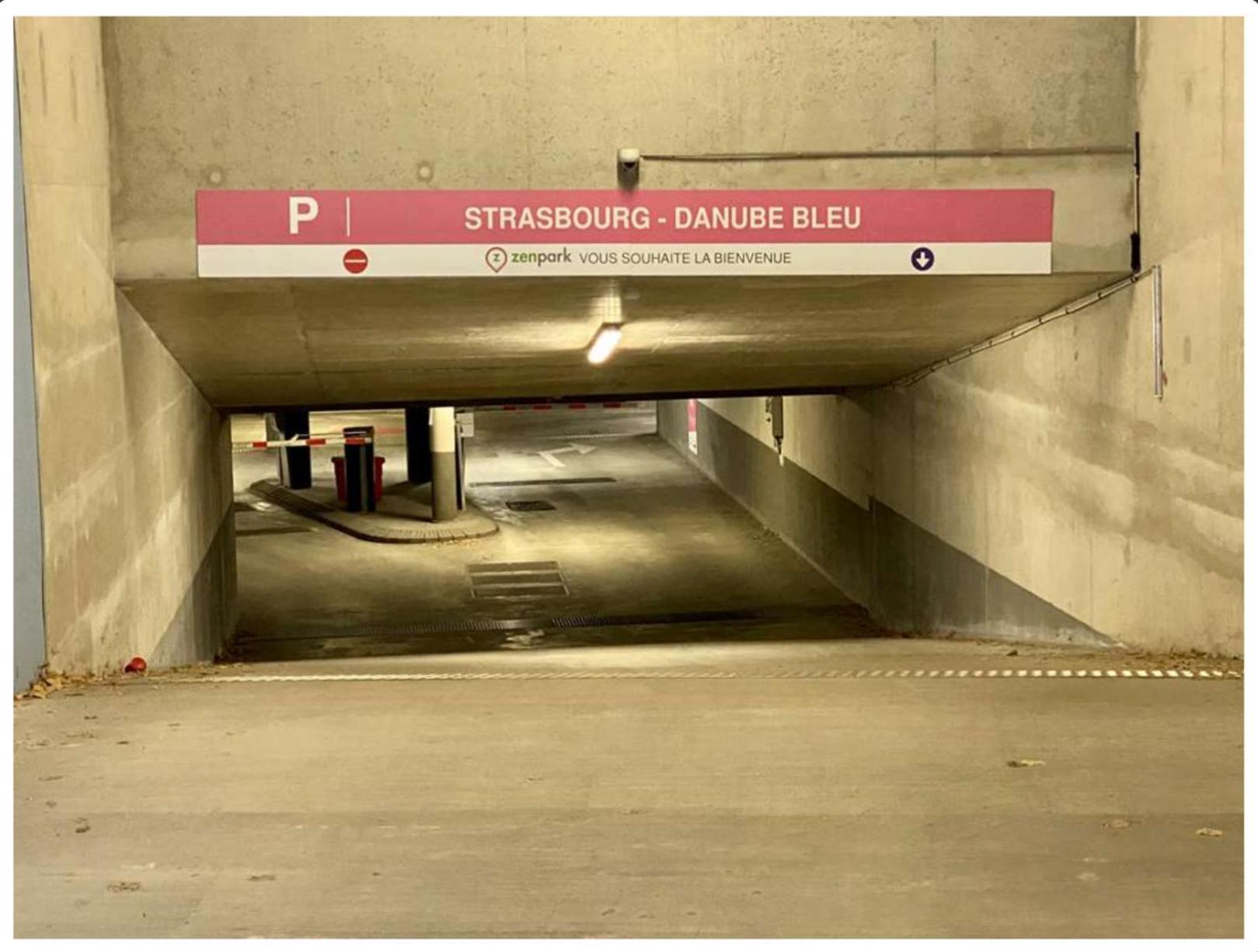 Les Lodges Des Forges Strasbourg Exterior foto